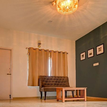 Live As Chn727 Otel Gūduvāncheri Dış mekan fotoğraf