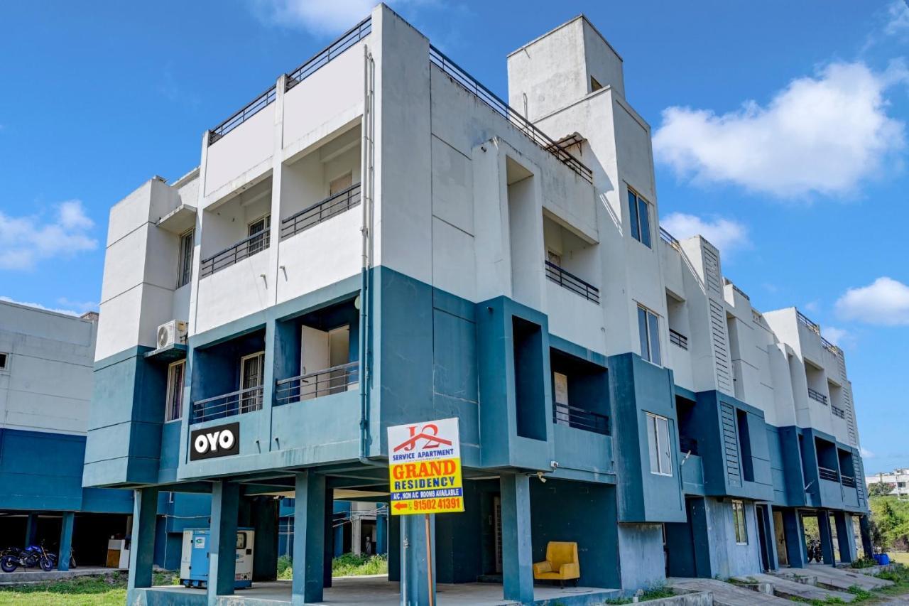 Live As Chn727 Otel Gūduvāncheri Dış mekan fotoğraf