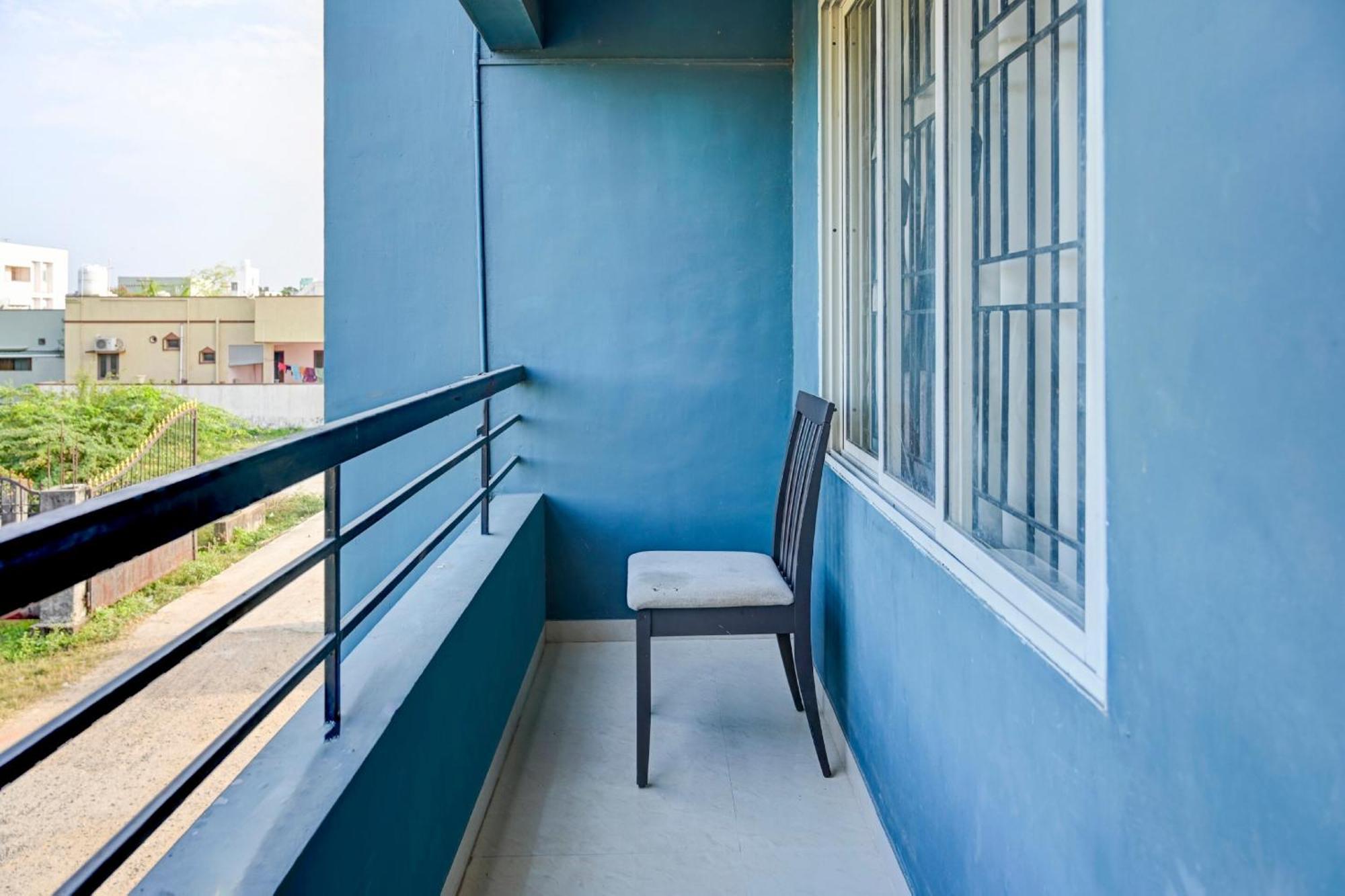 Live As Chn727 Otel Gūduvāncheri Dış mekan fotoğraf