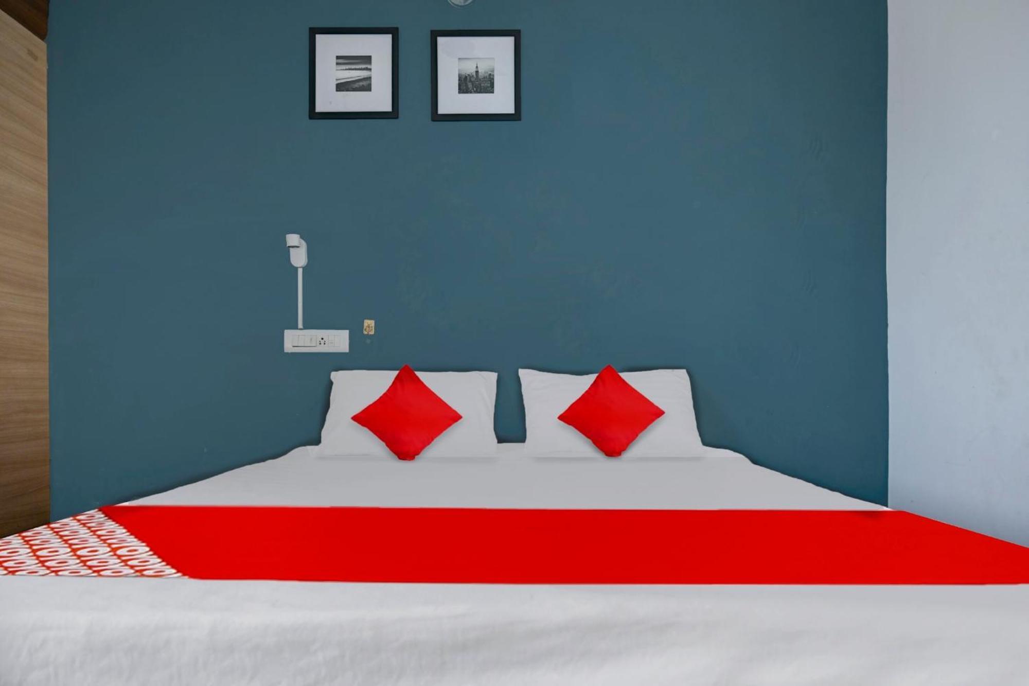 Live As Chn727 Otel Gūduvāncheri Dış mekan fotoğraf