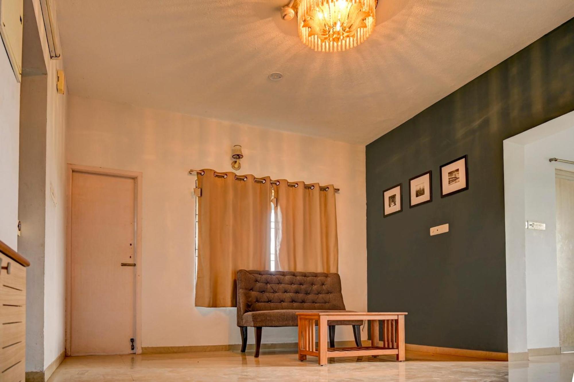 Live As Chn727 Otel Gūduvāncheri Dış mekan fotoğraf